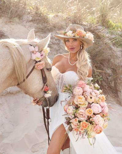 The One Bride Guide V17I2 cover shoot 10