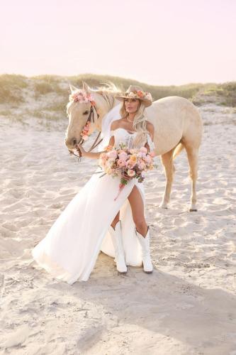 The One Bride Guide V17I2 cover shoot 11
